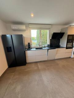 Villa avec piscine, climatisation et studio indépendant - 8