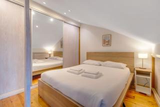 Charming 1BR with Terrace Views of Bridge | By Airnest - Lisbon - 7