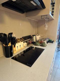 Cityscape heights on 36th floor - 2