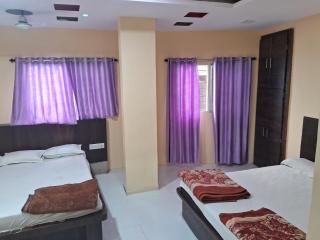 Hotel Ruby - Ujjain - 4