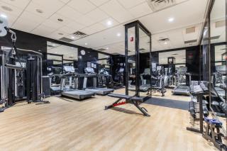 Modern 2BR 2 Bath Condo with Pool, Parking, Near YYZ and FIFA - 3