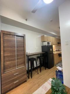 1 BR Condo with balcony in Verdon Parc Trevans 512 - Davao - 4