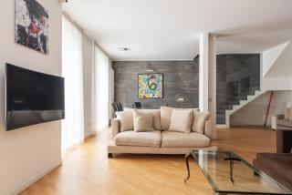 Ampio e luminoso trilocale in zona Moscova - Milaan - 0