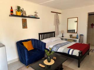 Ministers Village Lush Private Studio with Garden Homestay in Ntinda Kampala - Kampala - 0