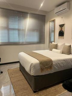 Kalahari Zen - Gaborone - 7