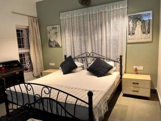 Lonavala Francis Villa Exclusive 4-Bedroom Family Retreat with Pool - Lonavala - 2