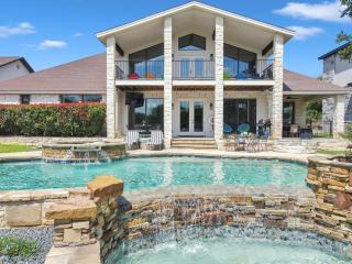 Waterfront House on Lake LBJ Cove and Concierge Services - Kingsland - 9