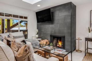 New Listing 3BR 3BA Condo - Steps to Gondola - 2