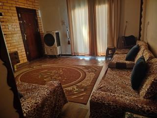 Cozy Apartment in Asyut شقة لك بالكامل - 5