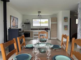 Les dunes, maison neuve 8 p bien équipée jardin clos, terrasse équipée, parking, garage à 850 m de la plage et centre bourg, sur plages du débarquement près Arromanches et Bayeux, chiens bienvenus - 6