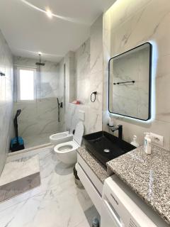 Gjuzi Apartaments - Tirana - 1