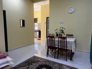 Yatee Homestay - 1