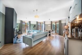 Host2U New Inn 2 BD, Fireplace, Free parking - Bansko - 3