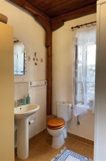 Hoolit House - - 4