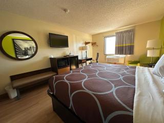 Super 8 by Wyndham Farmville - Farmville - 4