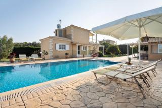 Villa Erato with private swimming pool - - 0