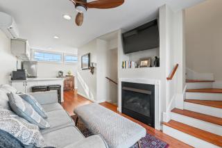 Perkins Cove Oceanfront Cottage - Ogunquit - 2