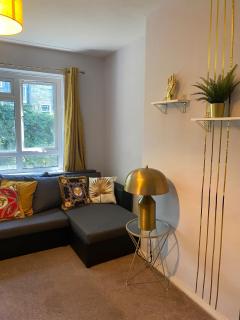 18K HOME FROM HOME - Londen - 1