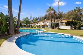 Fantastic family home 50 metres to beach RDR419 - 3