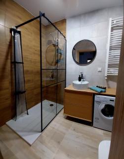 Studio by the River with Terrace, Basen, Sauna, Jacuzzi, Fitness - Dziwnów - 7