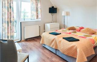 3 Bedroom Lovely Apartment In Wiselka - Wisełka - 7