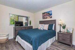 Diana's Waterfront Villa - 7