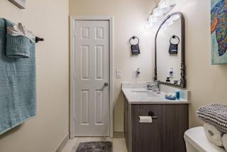 Diana's Waterfront Villa - 6