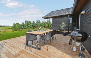 3 Bedroom Cozy Home In Aakirkeby - Vester Sømarken - 9