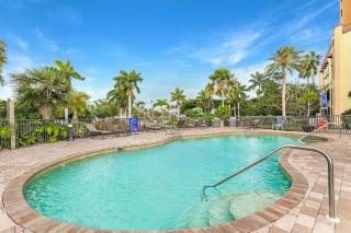 Stunning Views Penthouse-Waterview King Suite Golf - Cape Coral - 2