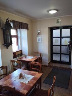 Restaurace a penzion Vlčí jáma - Horní Blatná - 4