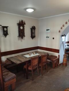 Restaurace a penzion Vlčí jáma - Horní Blatná - 3