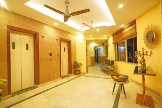 Hotel Samrat near Victoria Memorial !! Couple Friendly Hotel !! - Calcuta - 4