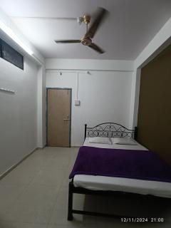 Sahara yatri niwas - Kolhapur - 0
