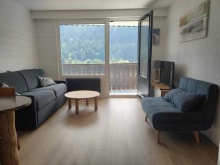 Agréable studio avec balcon au cœur du village - FR-1-692-95 - 8