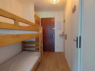 Agréable studio avec balcon au cœur du village - FR-1-692-95 - 3