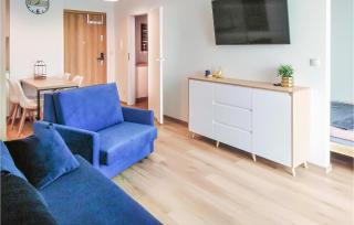 1 Bedroom Amazing Apartment In Zator - 6