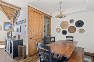 The Boozy Bear Lodge - 2