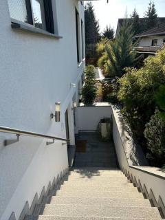 Charmante Einliegerwohnung im grünen Katzwang - 9