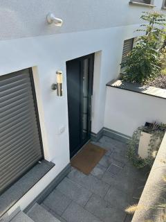 Charmante Einliegerwohnung im grünen Katzwang - 2