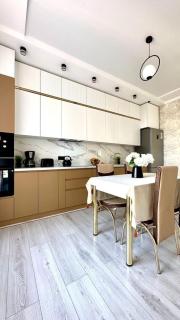 Comfortable with large kitchen & self-check-in - Almaty - 3