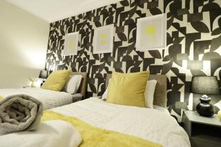 Stylish & Cosy Stay 2-Bed House Train Station Hospital Garden Fast WiFi - Colchester - 1