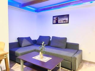 B&L Apartment - Budapest - 0