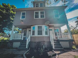 Comfy 4BR-Free Parking-Wi-Fi in Niagara Falls NY - Cataratas do Niágara - 8