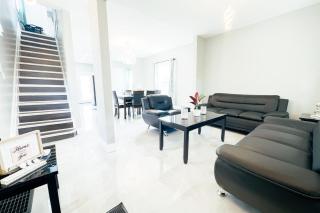 2 Homes, 1 Stay-7BR Niagara Falls Compound - Niagara Falls - 5