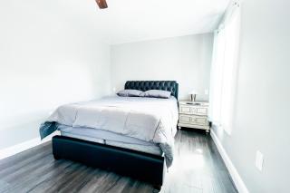 2 Homes, 1 Stay-7BR Niagara Falls Compound - Niagara Falls - 3