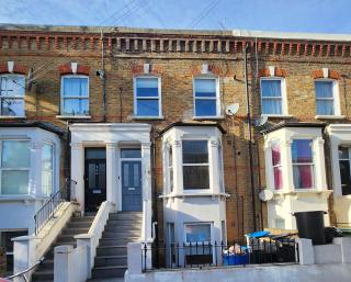 Modern 2BR London Apt Near Tube - Londra - 9
