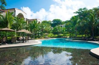 Minimalist, Modern Design on 2nd Floor in Coco with Garden-View Balcony - Coco - 0