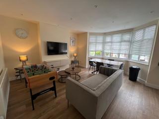 The Mayfield Suite -Modern Two Bed Apartment - 7