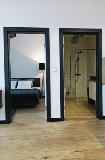 Kings Apartments - 8