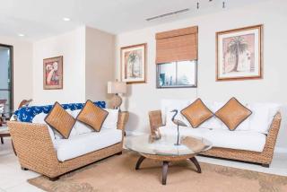 Dazzling End Unit in Coco with Lots of Windows and Light Sleeps 8 - Coco - 8